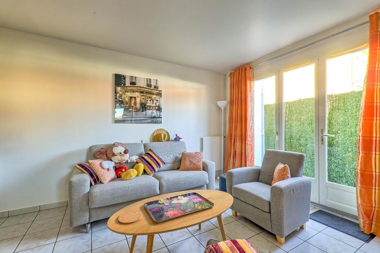 Gîte La Vapillone Paris Marne-la-Vallée Serris Extérieur photo